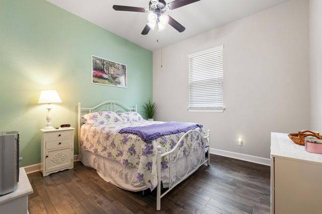 1004 Hezekiah LN, Leander, TX 78641