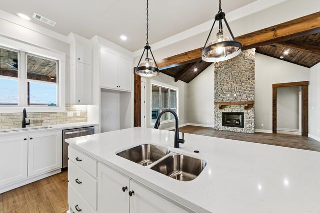 10 Scheffler Cove, Cabot, AR 72023