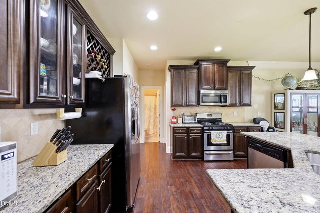 1105 Longleaf Pine Place, Mebane, NC 27302