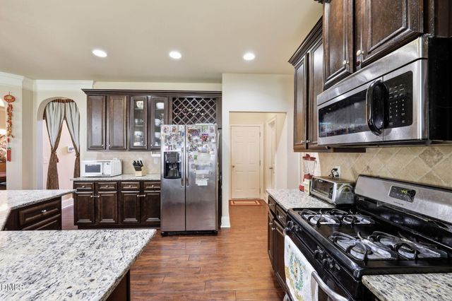 1105 Longleaf Pine Place, Mebane, NC 27302