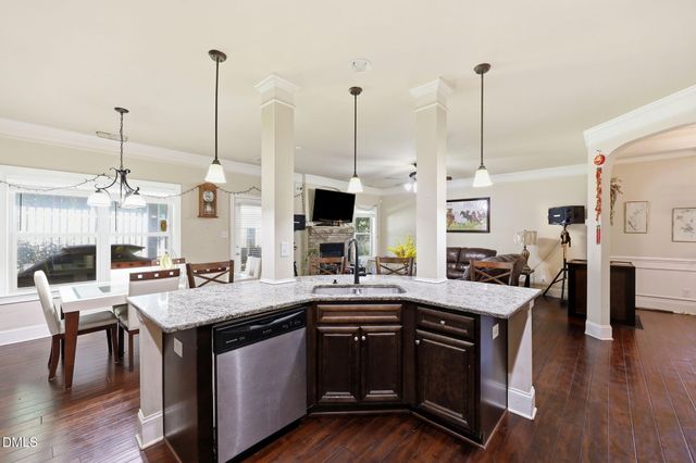1105 Longleaf Pine Place, Mebane, NC 27302