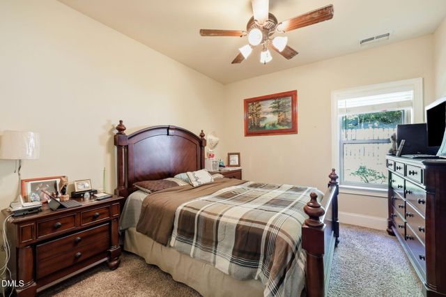 1105 Longleaf Pine Place, Mebane, NC 27302