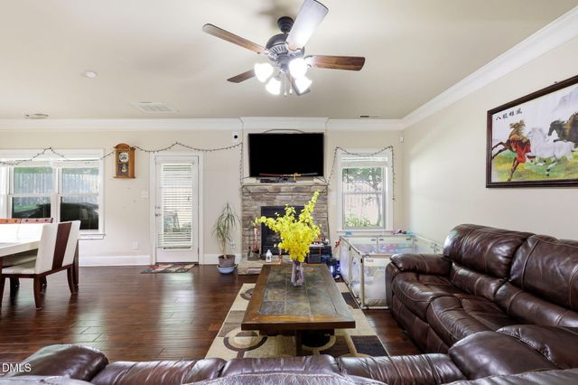 1105 Longleaf Pine Place, Mebane, NC 27302
