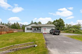 13693 E Guernsey Lane, Palmer, AK 99645