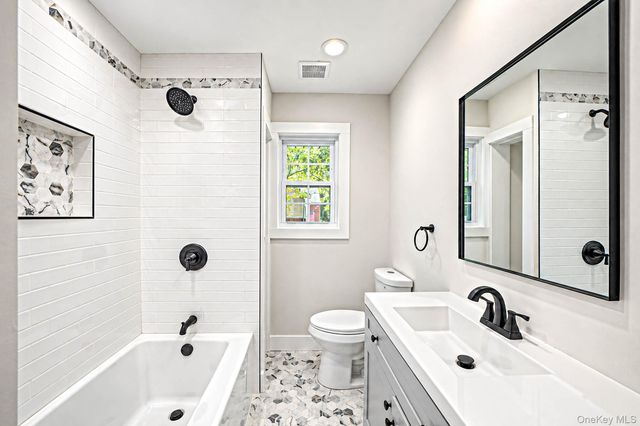 128 Crooked Hill Road, Huntington, NY 11743