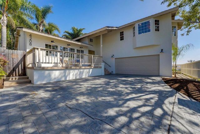 4208 Park Dr, Carlsbad, CA 92008