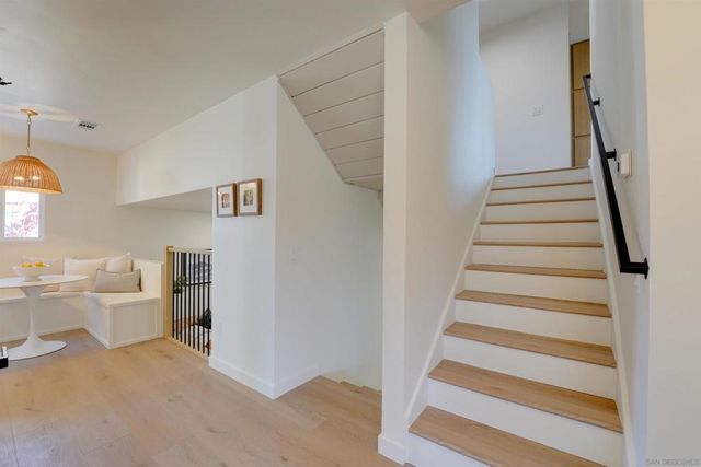 4208 Park Dr, Carlsbad, CA 92008