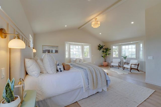 4208 Park Dr, Carlsbad, CA 92008