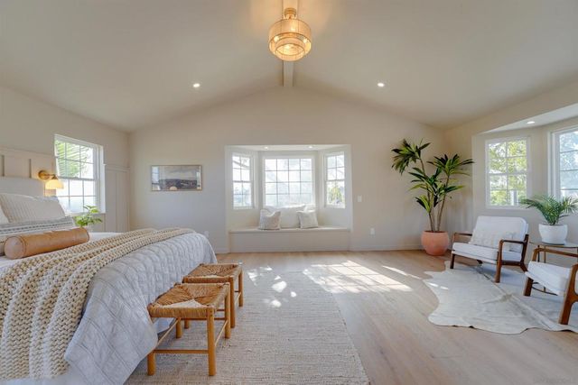 4208 Park Dr, Carlsbad, CA 92008