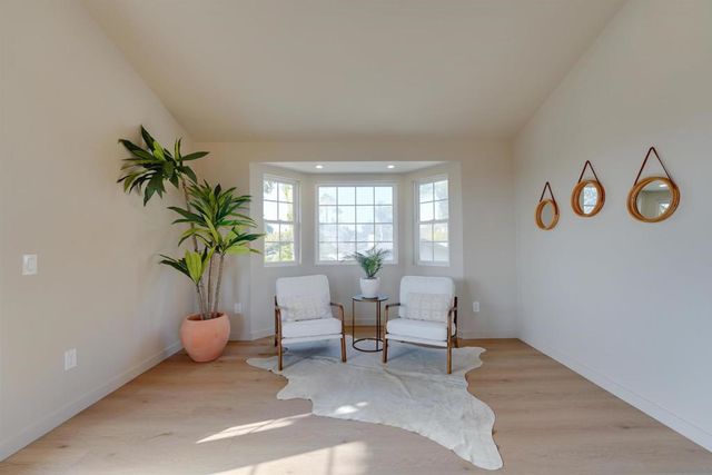 4208 Park Dr, Carlsbad, CA 92008