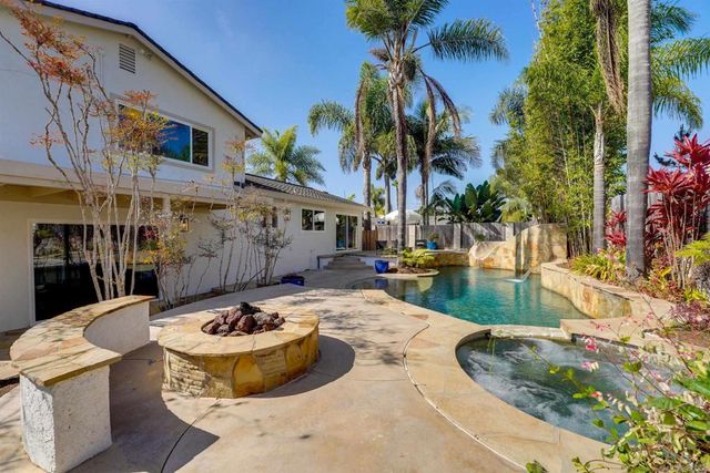 4208 Park Dr, Carlsbad, CA 92008