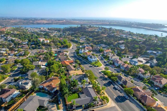 4208 Park Dr, Carlsbad, CA 92008