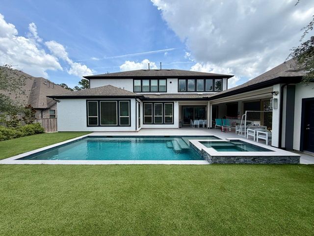 132 Thunder Valley Drive, Tomball, TX 77375