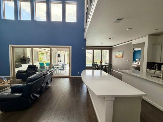 132 Thunder Valley Drive, Tomball, TX 77375