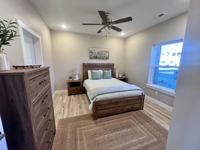 114 Bridgewater Loop 4, Kimberling City, MO 65686