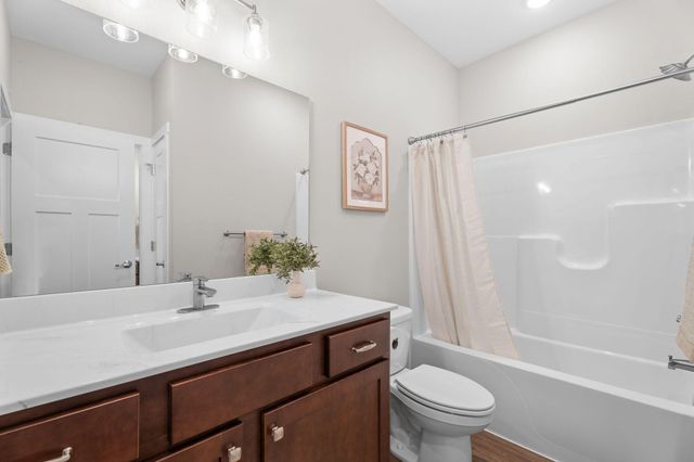 114 Bridgewater Loop 4, Kimberling City, MO 65686