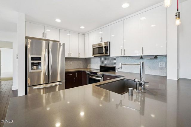 121 S Hope Street 408, Los Angeles, CA 90012
