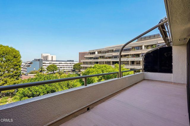 121 S Hope Street 408, Los Angeles, CA 90012