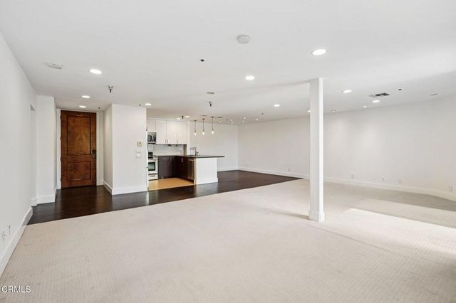 121 S Hope Street 408, Los Angeles, CA 90012