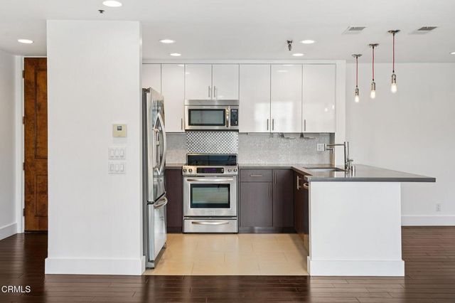 121 S Hope Street 408, Los Angeles, CA 90012