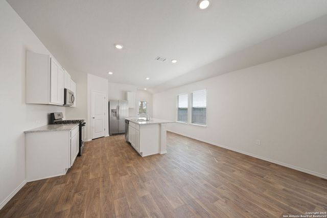 15706 Clove Spice Way, Von Ormy, TX 78073