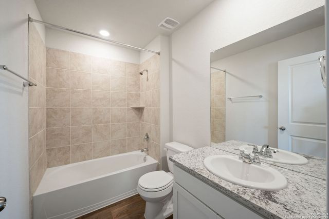 15706 Clove Spice Way, Von Ormy, TX 78073