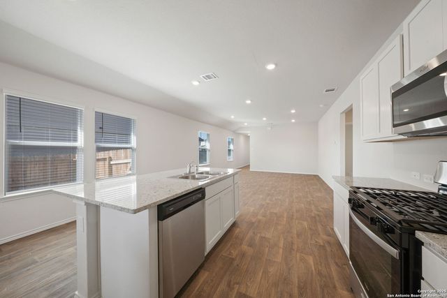 15706 Clove Spice Way, Von Ormy, TX 78073