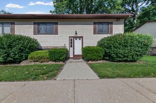 38116 Hixford Place, Westland, MI 48185