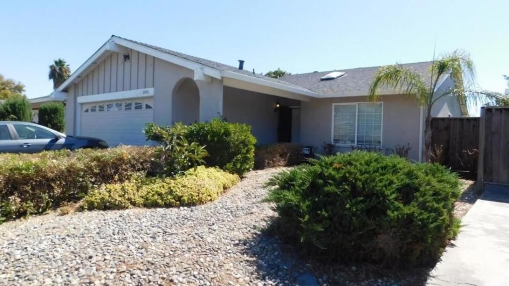 1886 Pine Hollow Circle, San Jose, CA 95133