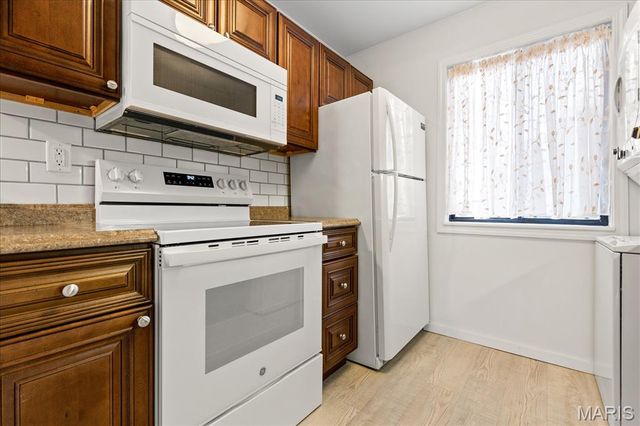 1722 Gascony Parc Drive 1722, Lake St Louis, MO 63367