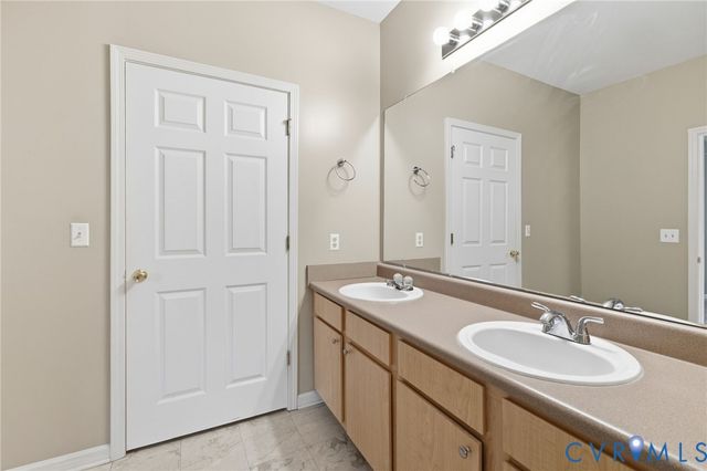 721 Woodland Creek Way, Midlothian, VA 23114