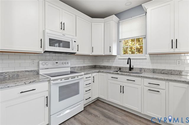 721 Woodland Creek Way, Midlothian, VA 23114