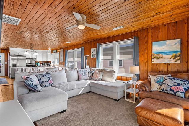 319 46th Ave. N, North Myrtle Beach, SC 29582