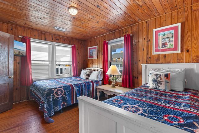 319 46th Ave. N, North Myrtle Beach, SC 29582