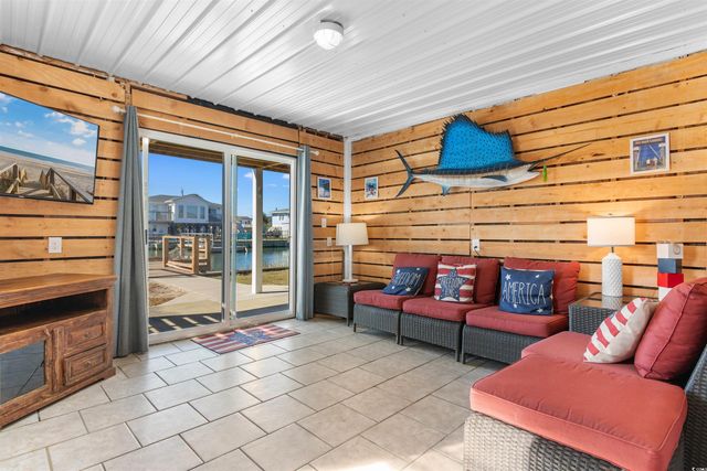 319 46th Ave. N, North Myrtle Beach, SC 29582