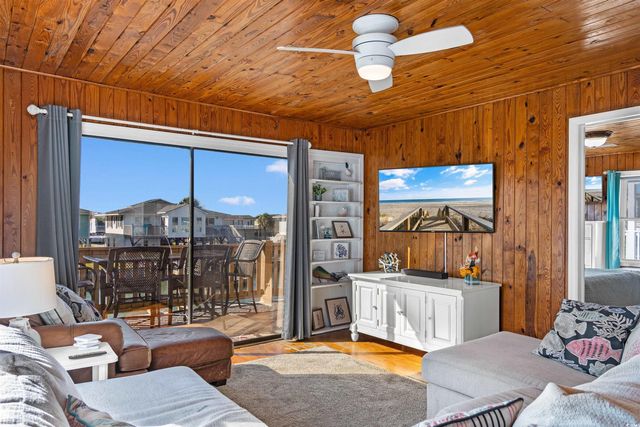 319 46th Ave. N, North Myrtle Beach, SC 29582