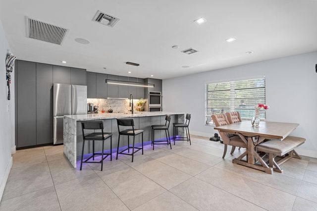 10140 NW 37TH Street, Coral Springs, FL 33065