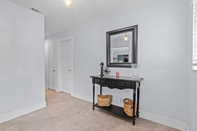 10140 NW 37TH Street, Coral Springs, FL 33065