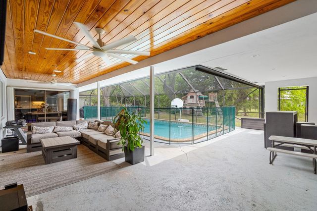 10140 NW 37TH Street, Coral Springs, FL 33065