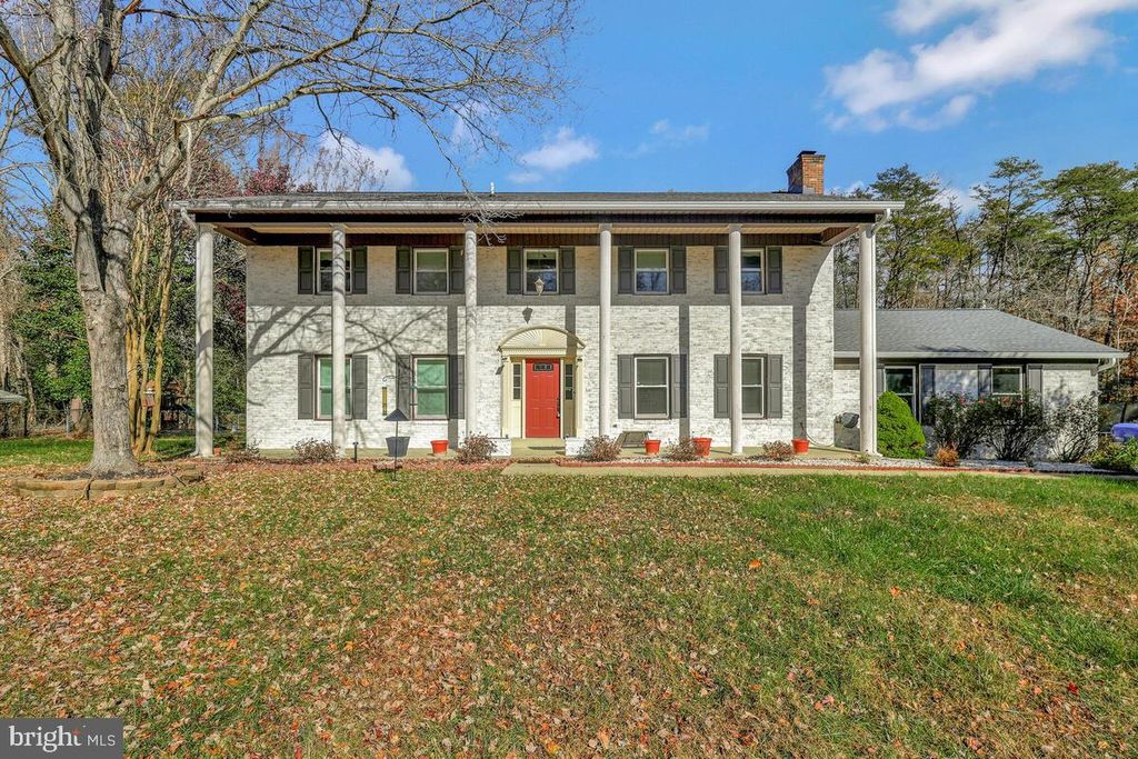 15590 OAK GLEN CIR, Hughesville, MD 20637