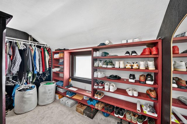 1022 Diamond Avenue, South Bend, IN 46628