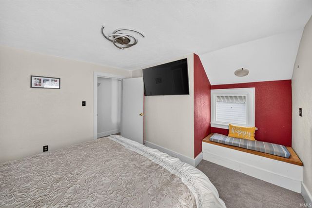 1022 Diamond Avenue, South Bend, IN 46628