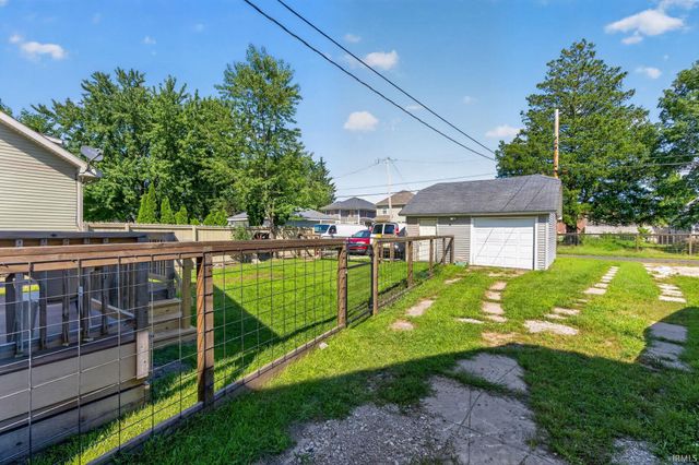 1022 Diamond Avenue, South Bend, IN 46628