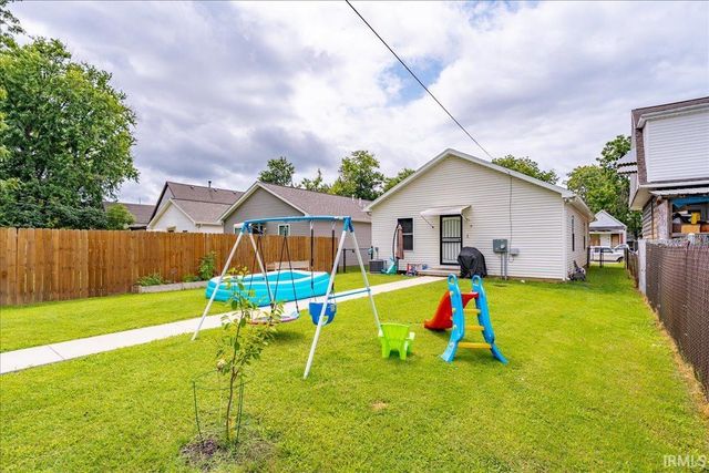 710 E Iowa Street, Evansville, IN 47711