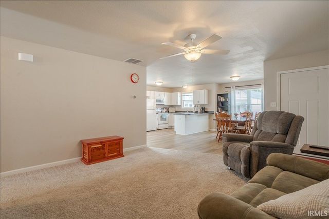 710 E Iowa Street, Evansville, IN 47711