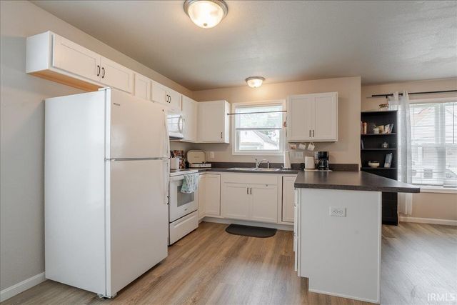 710 E Iowa Street, Evansville, IN 47711