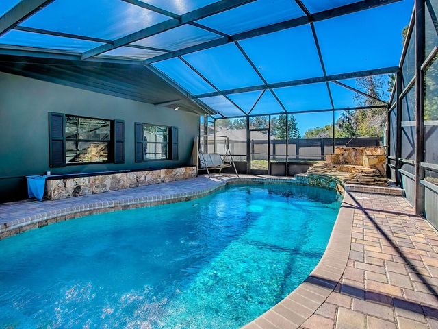 5329 TWIN PALMS ROAD, Fruitland Park, FL 34731