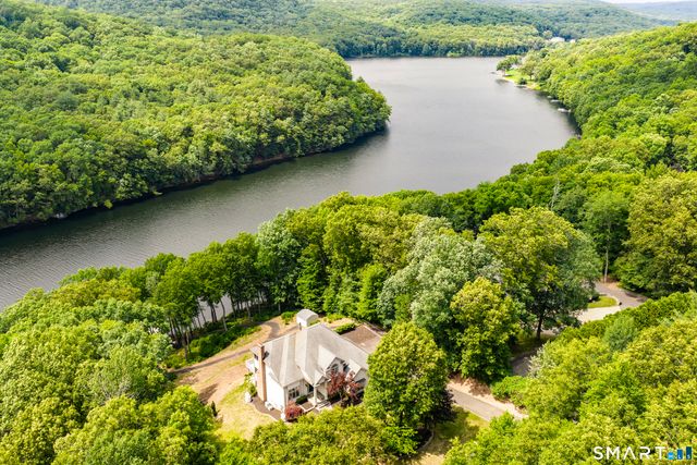 282 Tepi Drive, Southbury, CT 06488