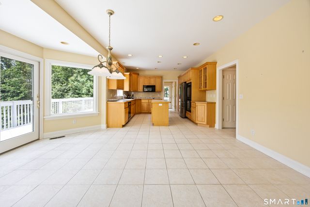 282 Tepi Drive, Southbury, CT 06488
