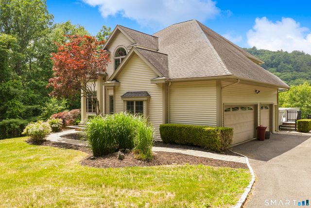 282 Tepi Drive, Southbury, CT 06488